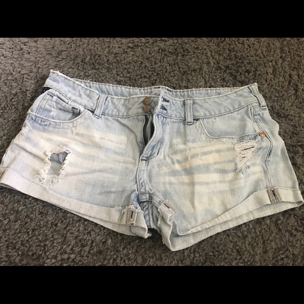 Woman’s size 31 shorts